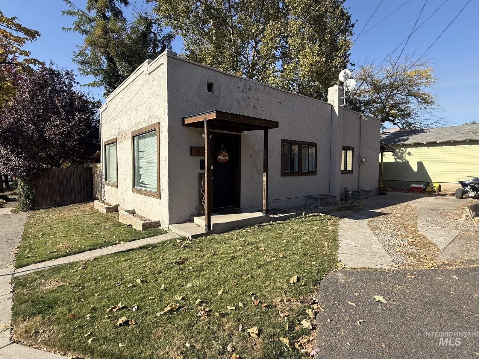 Property Photo: 307 8th Avenue ID 83501