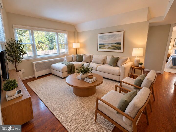 Property Photo: 1220 N Meade Street 1 VA 22209