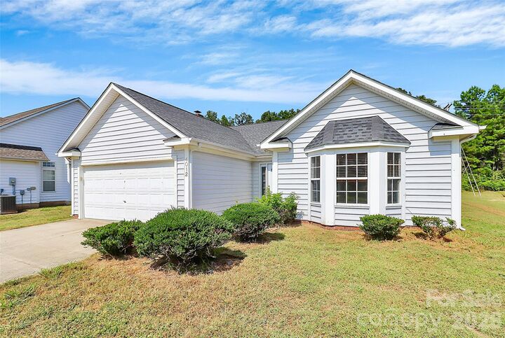 Property Photo: 4012 Lake Charles Way NC 28079