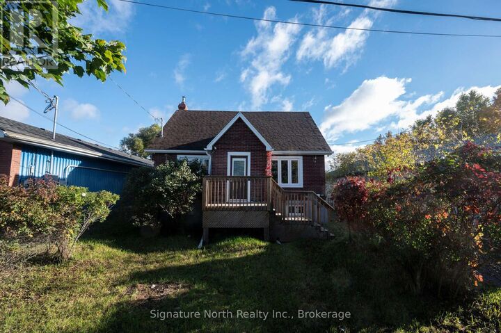 Property Photo:  174 Clarke Street  ON P7A 2L9 