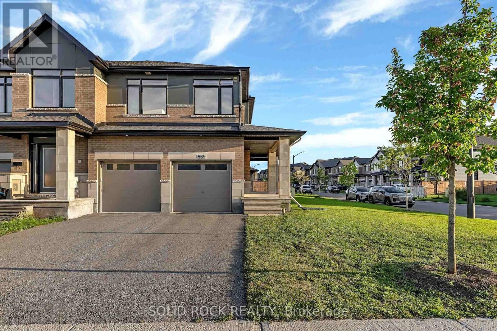 Property Photo:  859 East Solarium Avenue East  ON K4M 0H1 