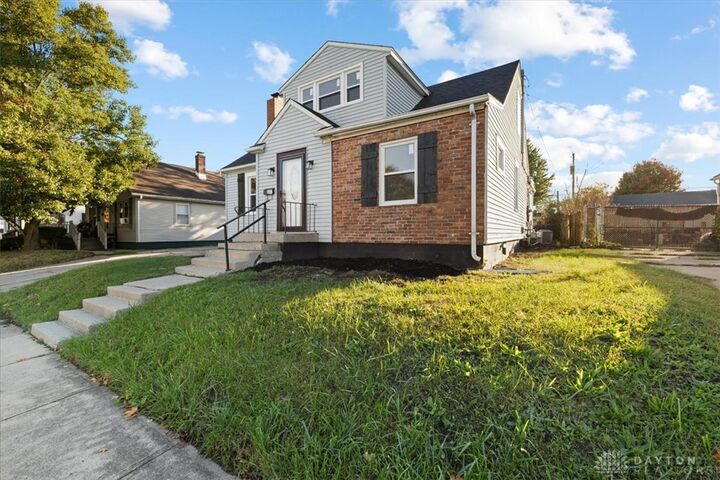 Property Photo: 816 Homestead Avenue OH 45503