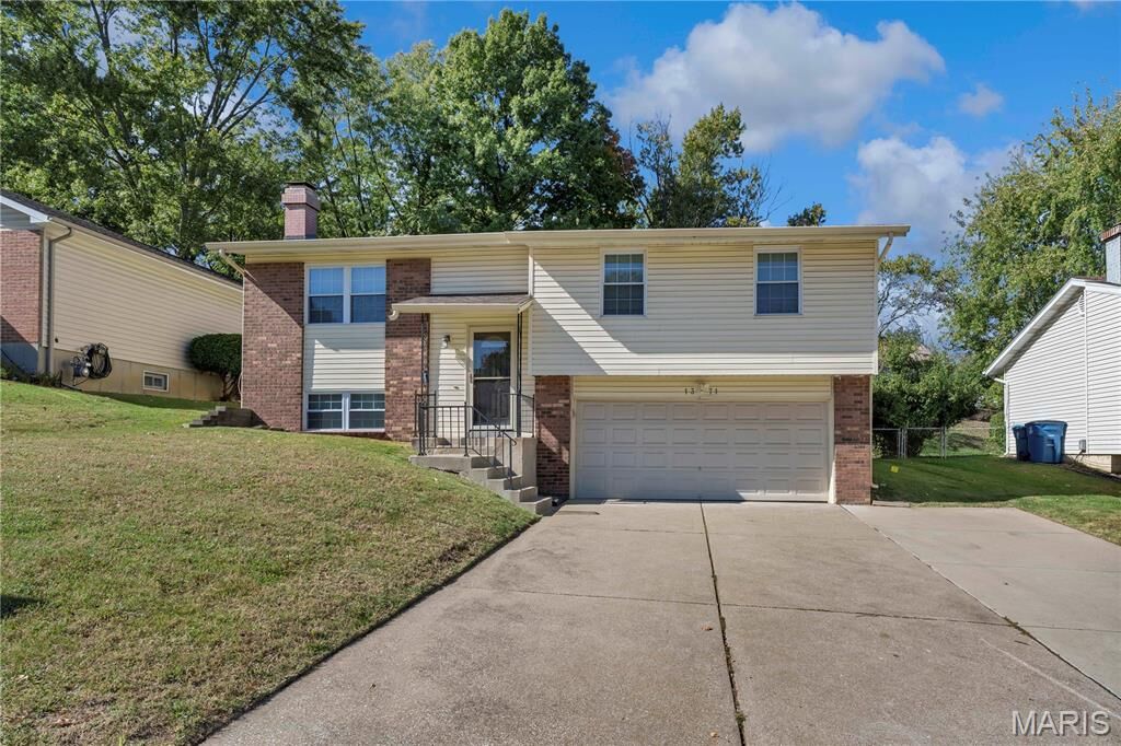 Property Photo:  1371 McKelvey Road  MO 63043 