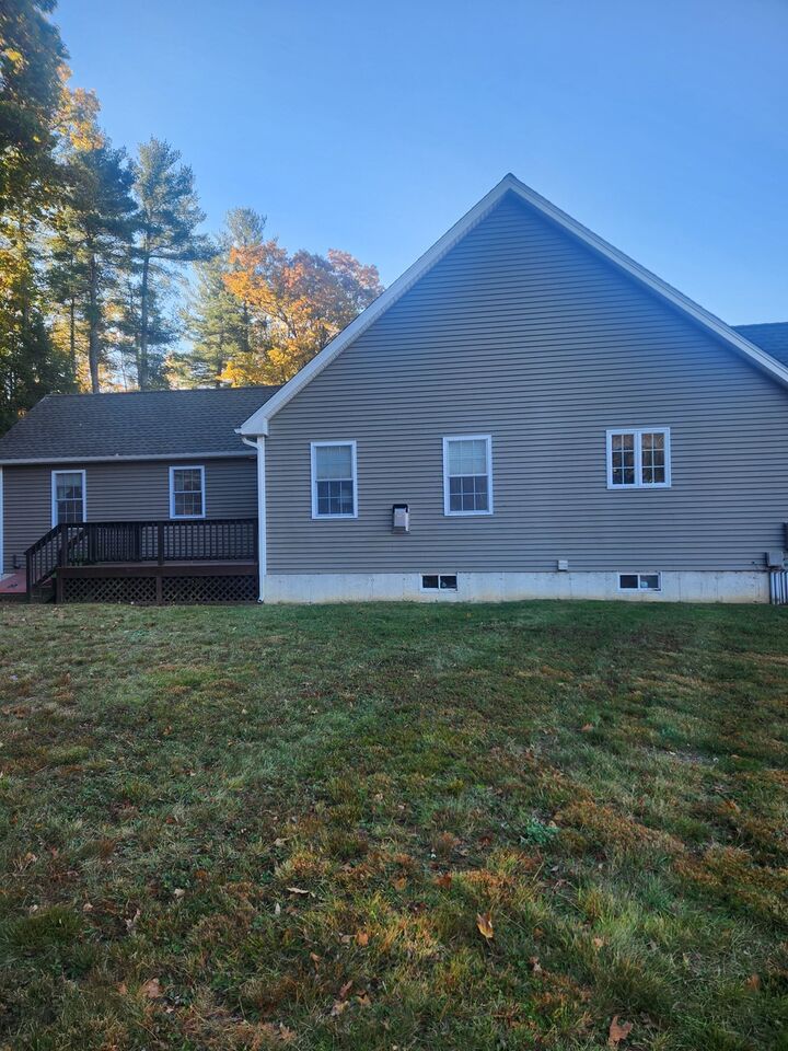Property Photo:  12 Kyle Hunter Circle 12  MA 01543 