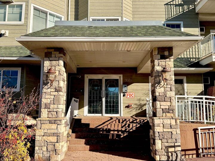 Property Photo: 9918 Gordon Avenue 309 AB T9H 5L1