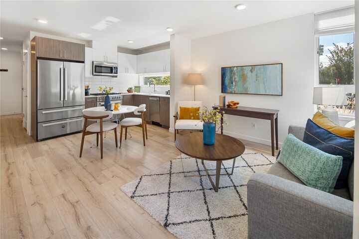 Property Photo: 4630 Linden Avenue N WA 98103