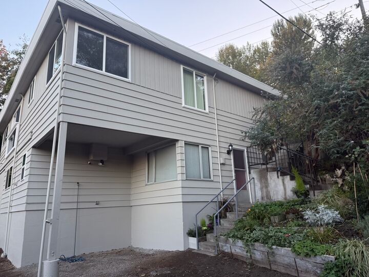 Property Photo:  3128 SW Admiral Way  WA 98126 