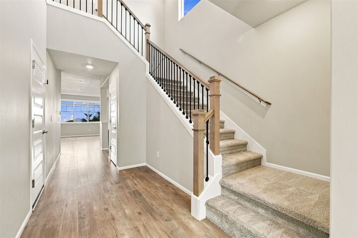 Property Photo: 9610 S 201st Place WA 98031