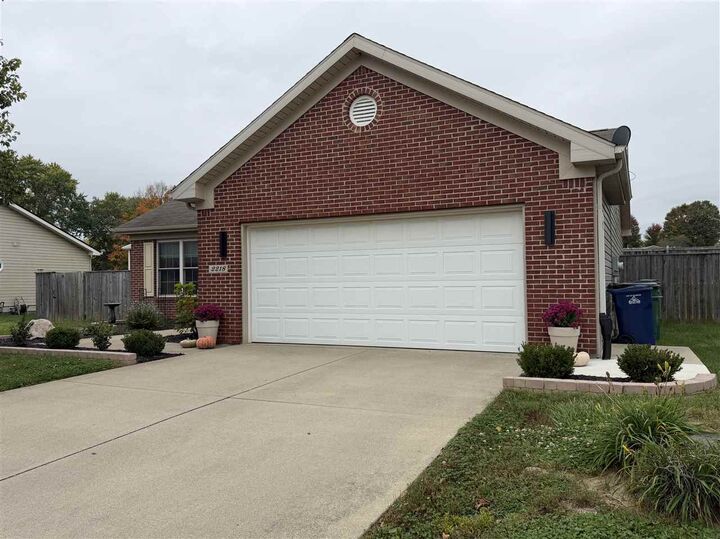 Property Photo:  2218 S 16th Place  IN 47374 