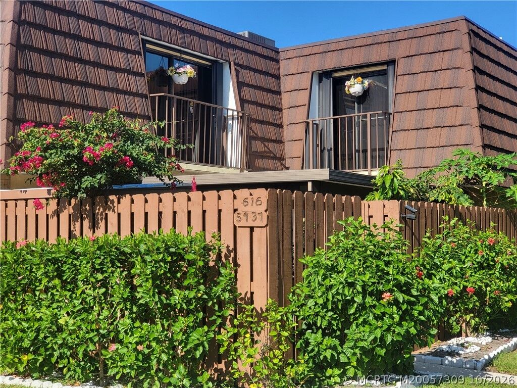 Property Photo: 5937 SE Riverboat Drive SE 616 FL 34997