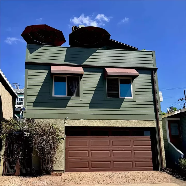 Property Photo:  412 Manhattan Avenue  CA 90254 