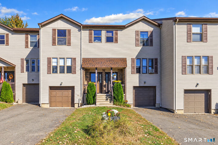 Property Photo:  95 Country Hill Road 95  CT 06770 