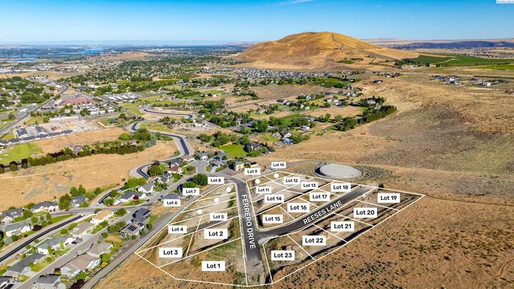 Property Photo: 4804 Reeses Lane Lot18 WA 99353