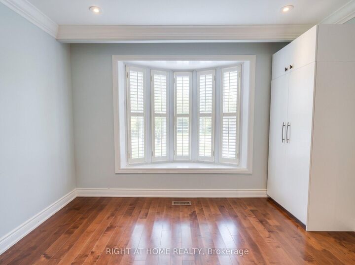 Property Photo:  71 Rockport Crescent  ON L4C 2L7 