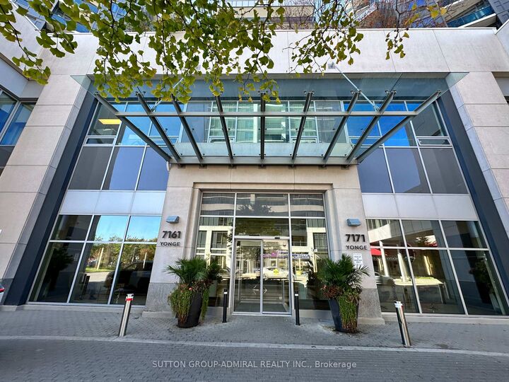Property Photo:  7161 Yonge Street 1728  ON L3T 0C8 