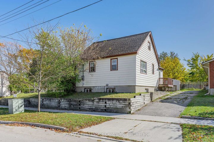Photo de la propriété: 439 Alice Avenue ON N2M 2A3