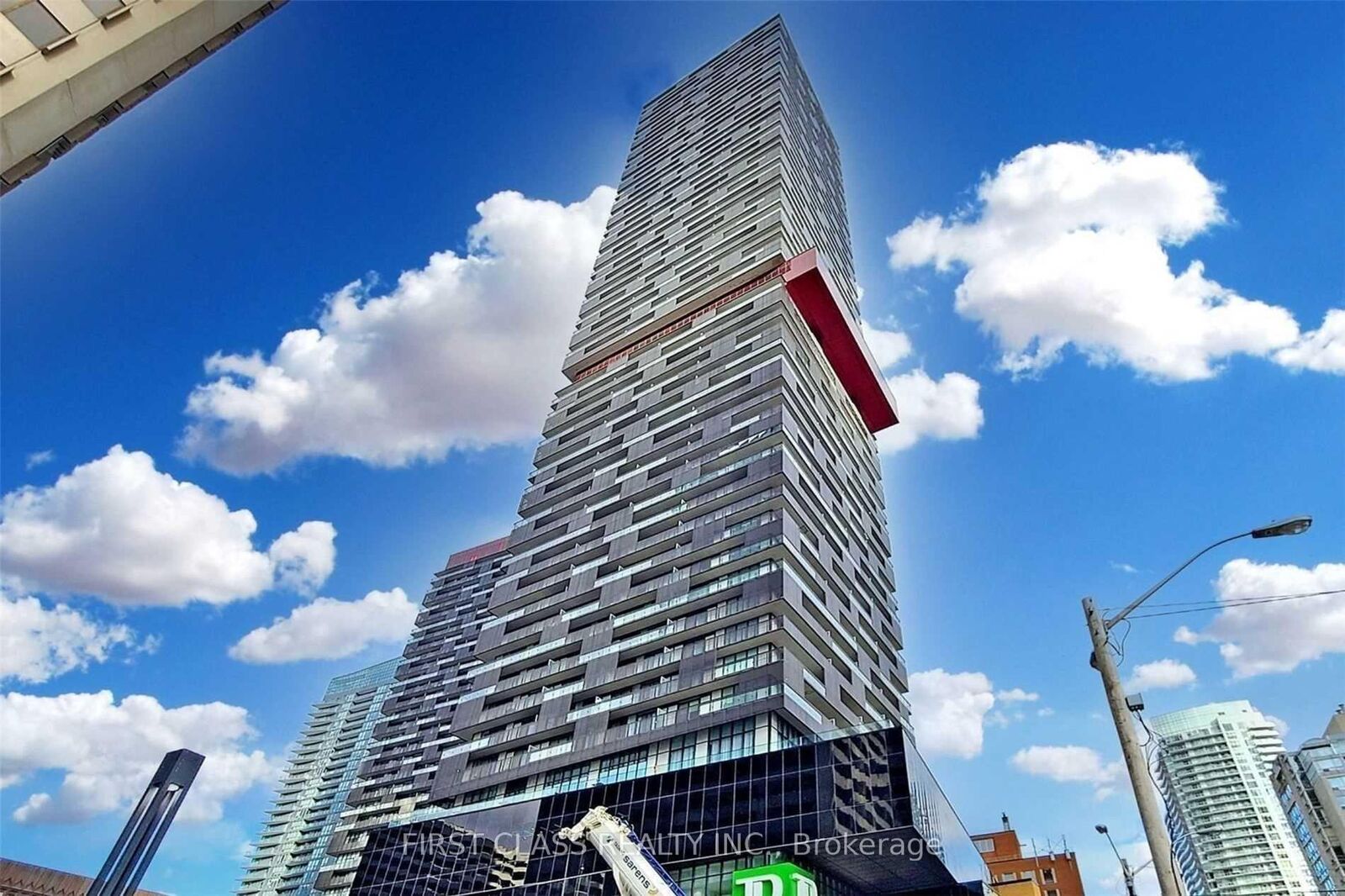Property Photo:  8 Eglinton Avenue E 4302  ON M4P 0C1 