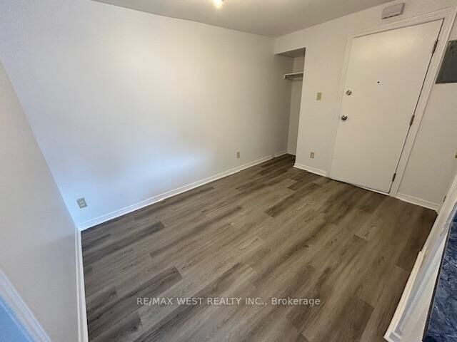 Property Photo:  88 Uxbridge Avenue B  ON M6N 1C5 