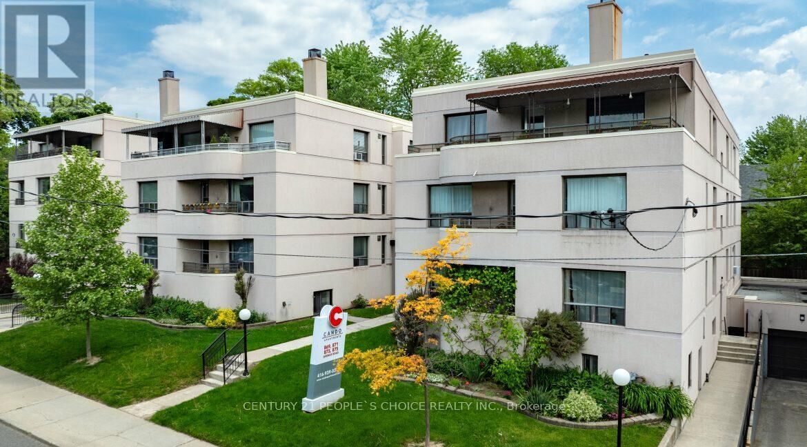 Property Photo:  869 Avenue Road 10  ON M5P 2K5 