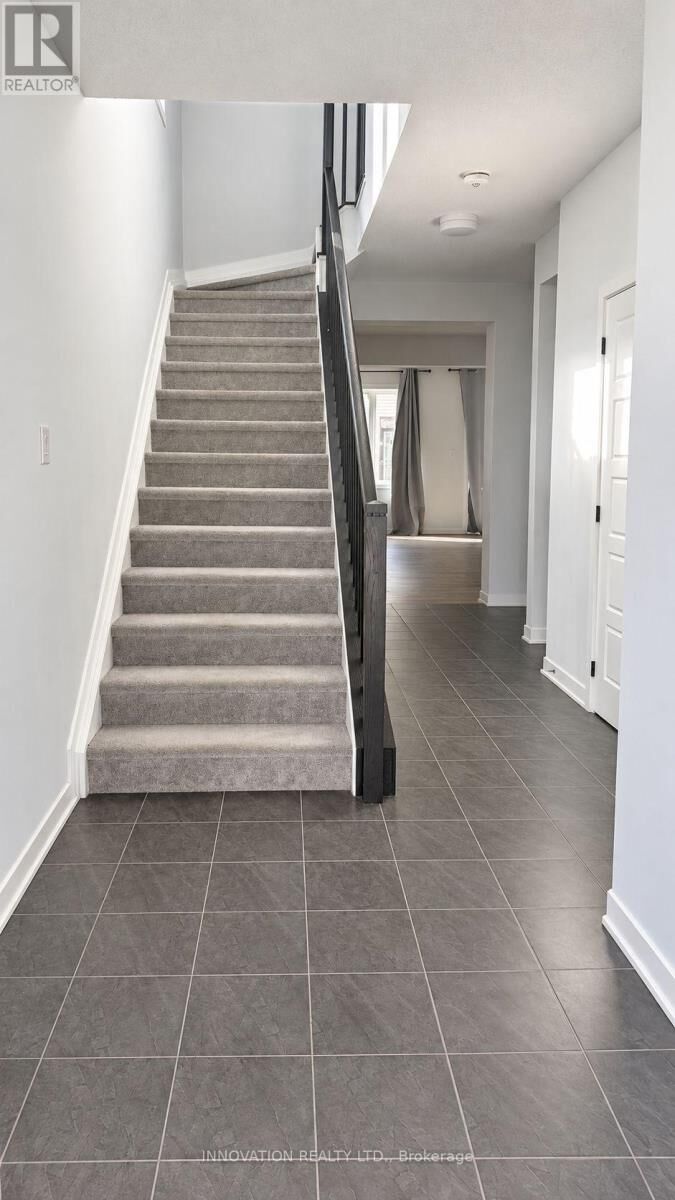 Property Photo: 625 Allied Mews ON K2S 3A1