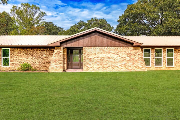 Property Photo: 1407 E State Highway 43 TX 75691