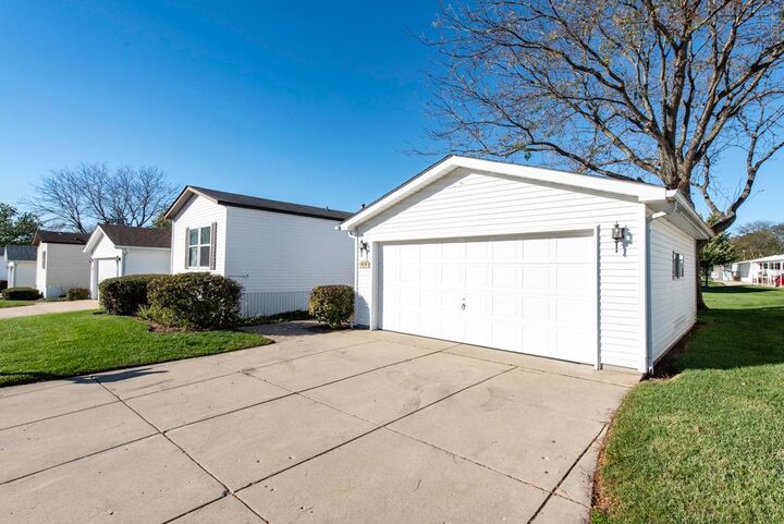 Property Photo:  3158 Patricia Lane  IL 60085 