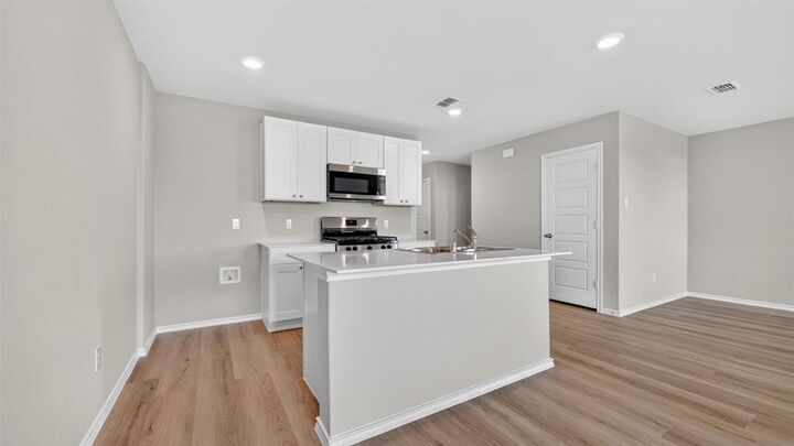 Property Photo: 11001 Lone Ranger Lane TX 76036