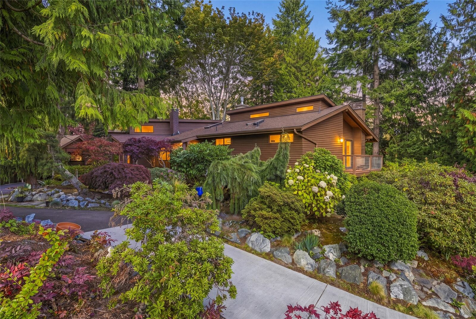 Property Photo: 4910 Seabreeze Way WA 98203