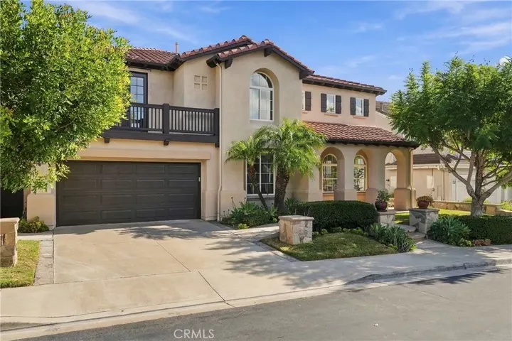 Property Photo:  16 Groveside  CA 92656 