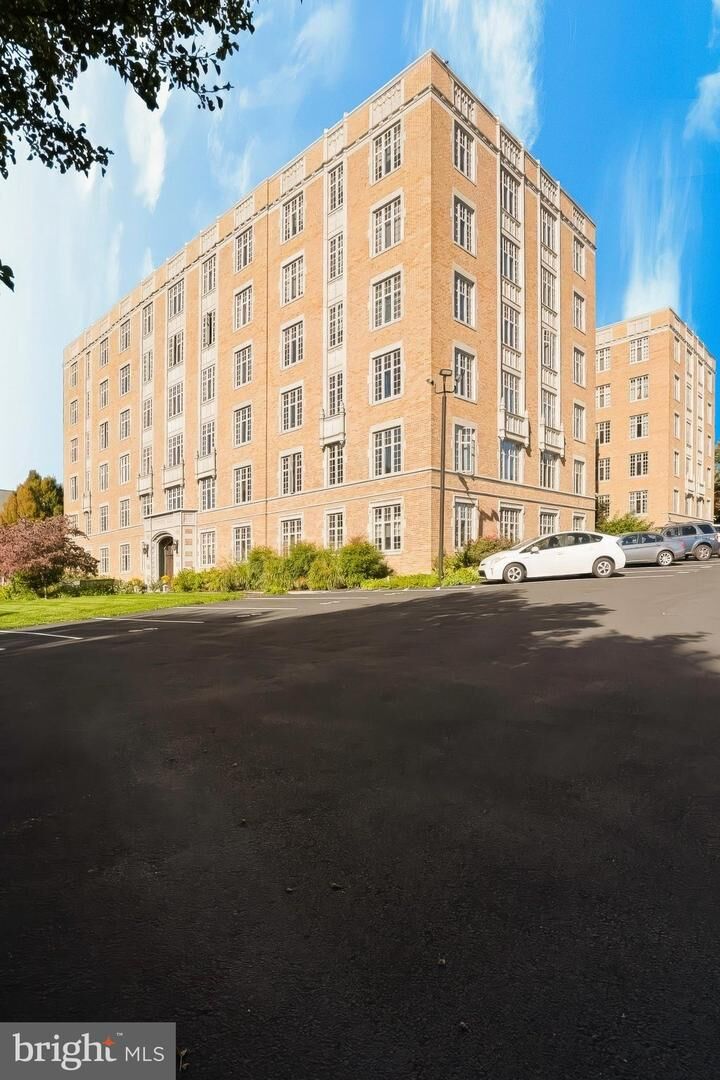 Property Photo: 1525 N Front Street 607 PA 17102