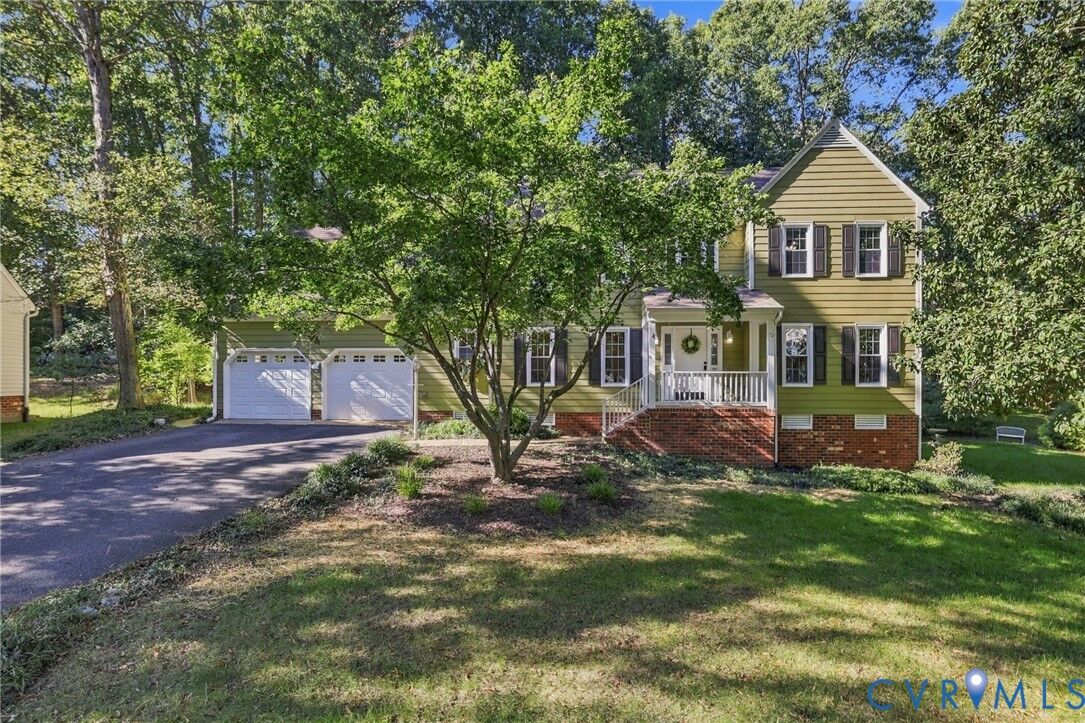 Property Photo:  5700 Sandstone Ridge Road  VA 23112 