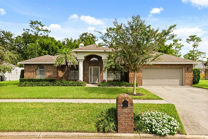 Property Photo: 3093 Lake George Cove Drive FL 32812