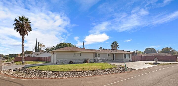 Property Photo:  22992 Currier Drive  CA 95304 