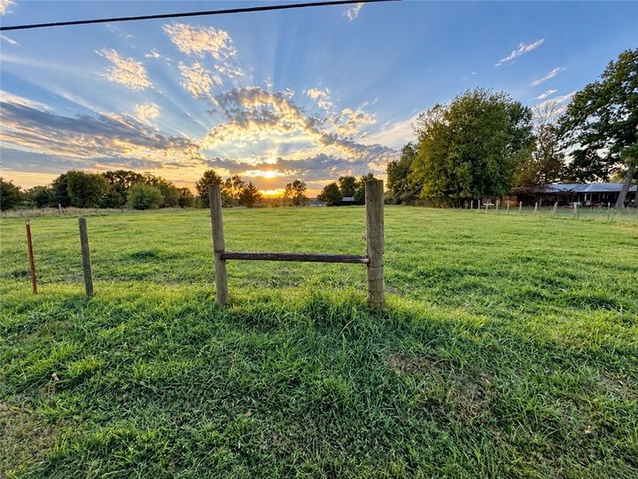 Property Photo:  1.11 Acres E Lake View Road  AR 72762 