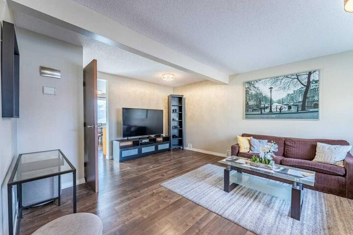 Property Photo: 552 Queenston Gardens SE AB T2J 6R2