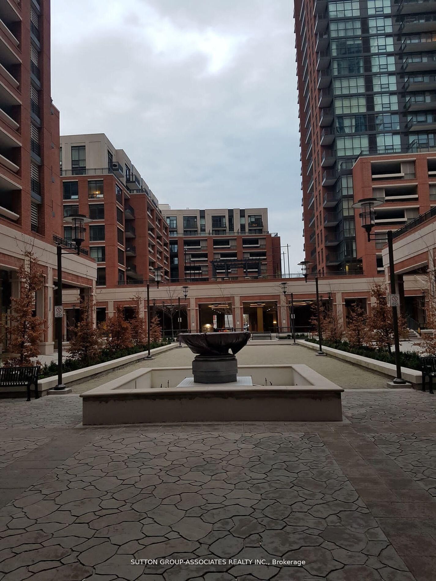 Property Photo:  830 Lawrence Avenue W 541  ON M6A 1C3 