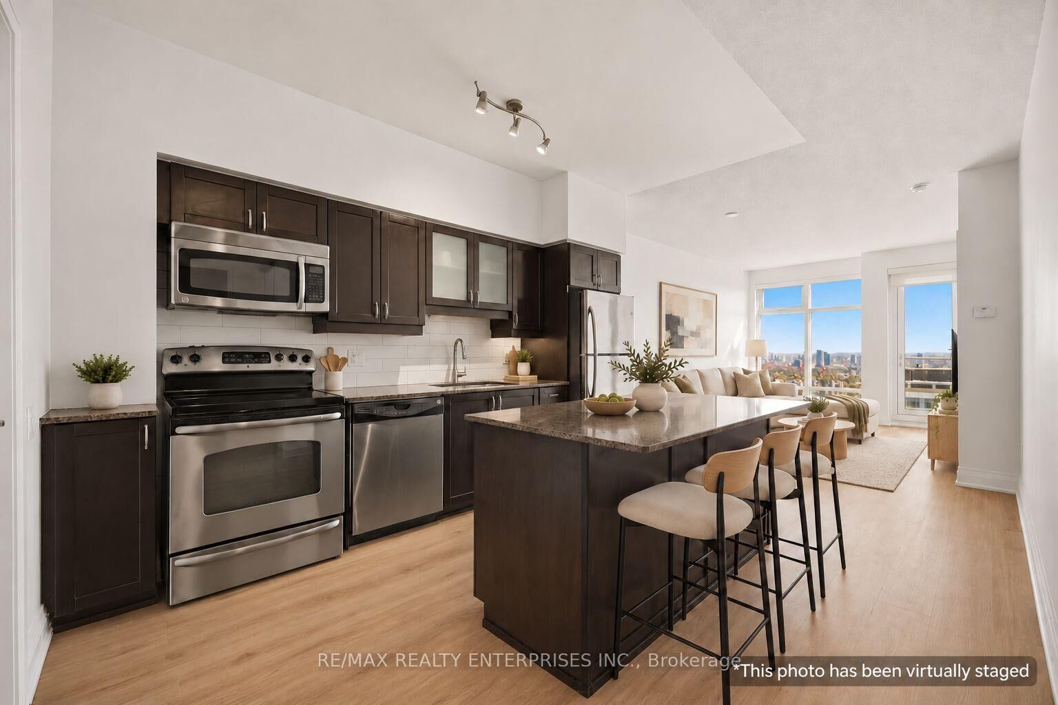 Property Photo:  2191 Yonge Street 4501  ON M4S 3H8 