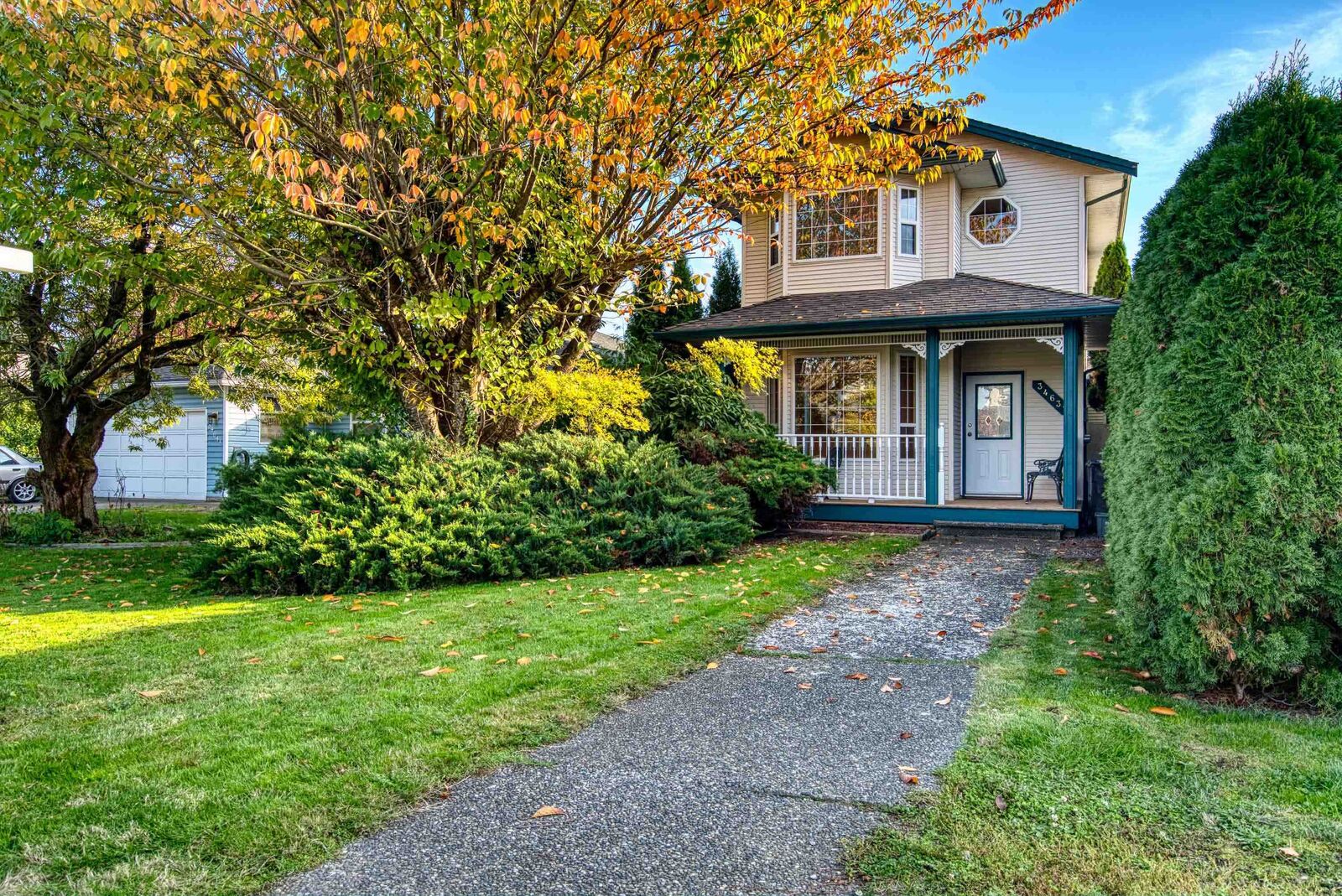 Property Photo: 34632 4 Avenue BC V2S 8B8