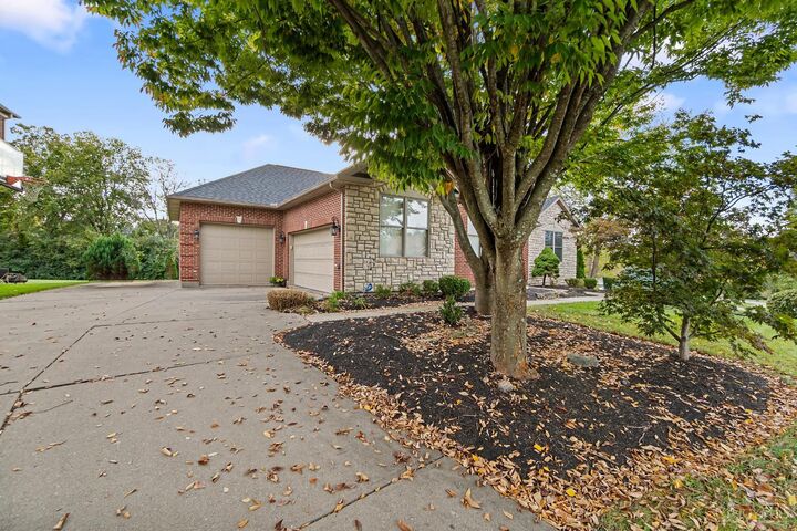 Property Photo:  4335 Logsdons Woods Drive  OH 45011 