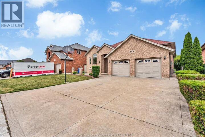 Property Photo:  128 Marina Grove  ON N9K 1C9 