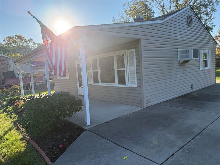 Property Photo:  1406 Pershing Avenue  OH 45044 
