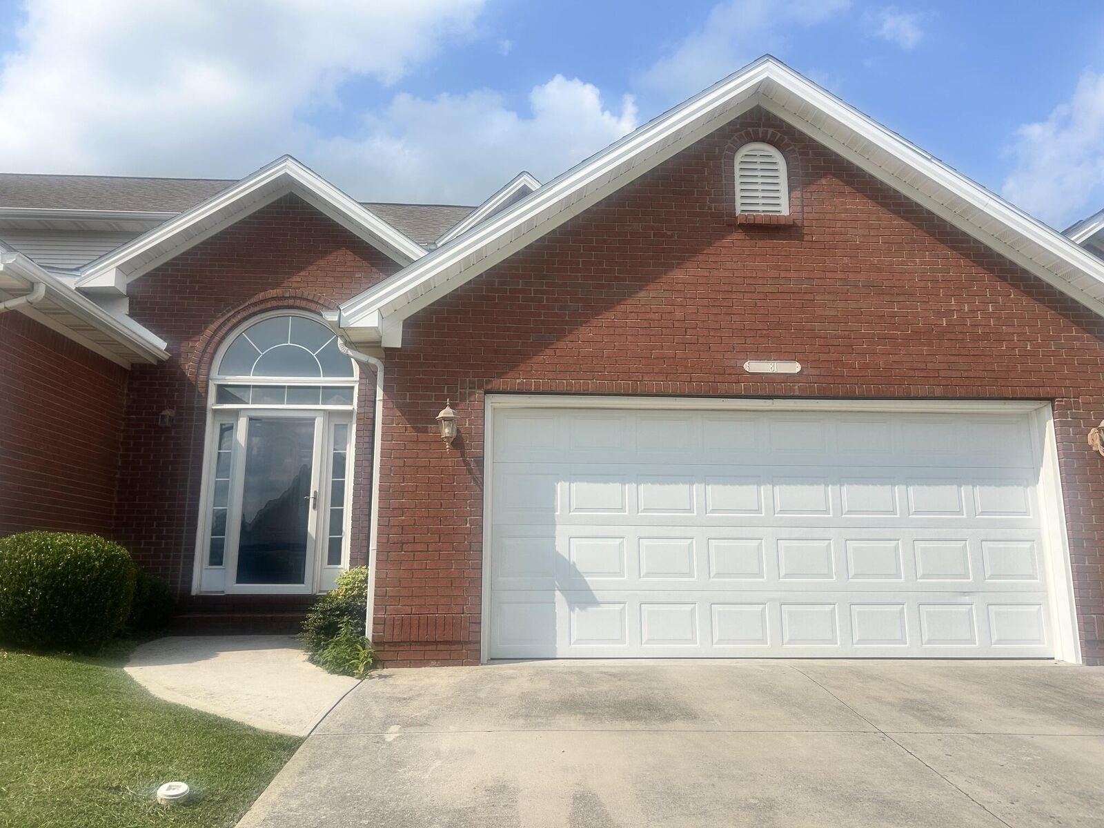 Property Photo:  81 E Saddlebrook Drive  KY 42503 