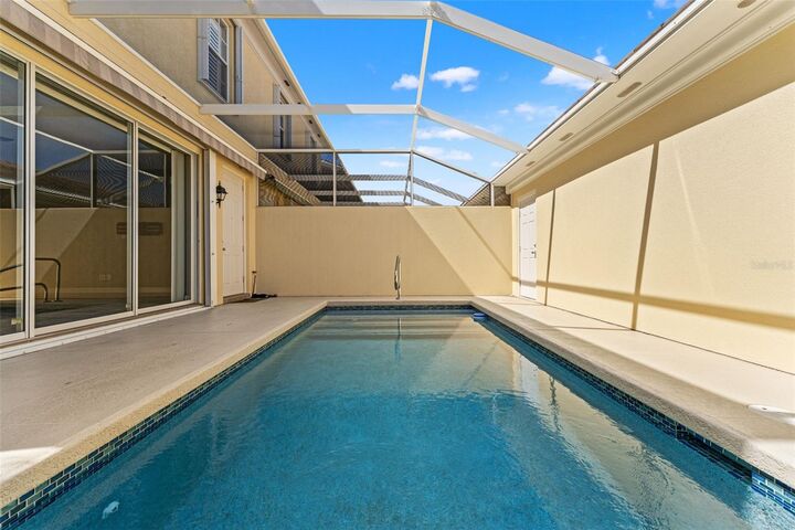 Property Photo: 5389 Cambiago Street FL 34238