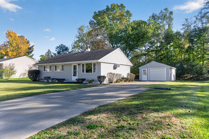 Property Photo: 265 Amherst Street MI 49203
