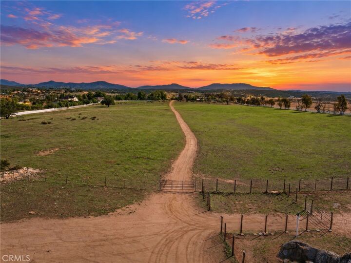 Property Photo:  1 Lynch Lane  CA 92543 
