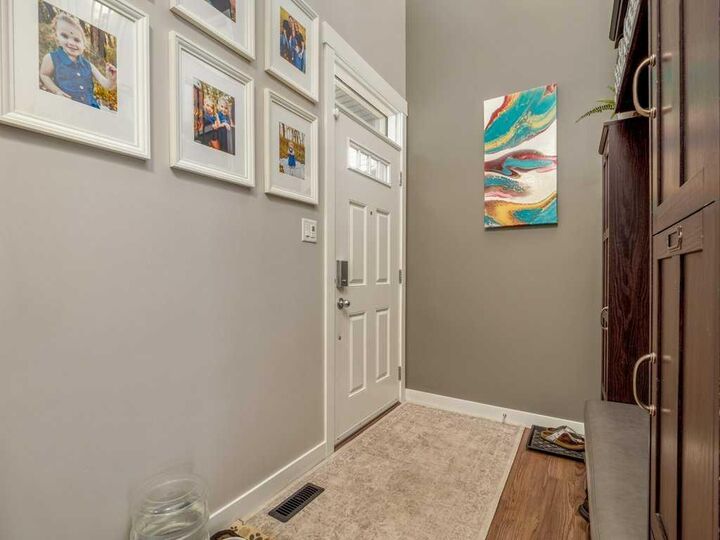 Property Photo:  386 Moonlight Way W  AB T1J 5K1 