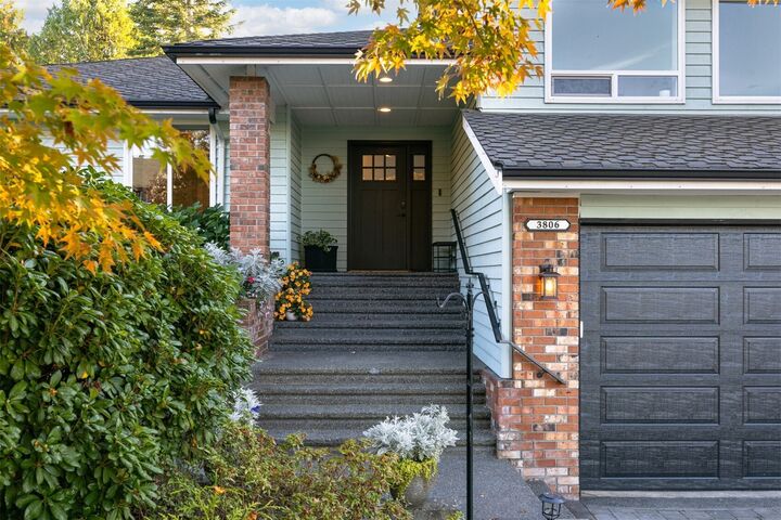Property Photo:  3806  Canby Court  WA 98229 