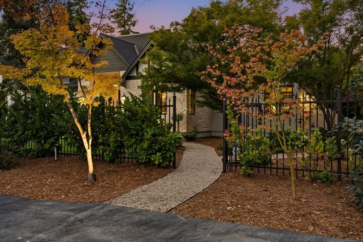 Property Photo:  29 Nora Way  CA 94027 