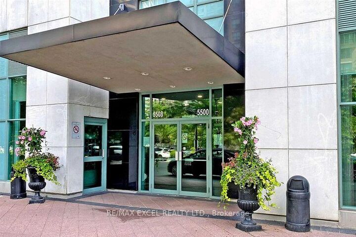 Property Photo:  5500 Yonge Street 2011  ON M2N 7L1 