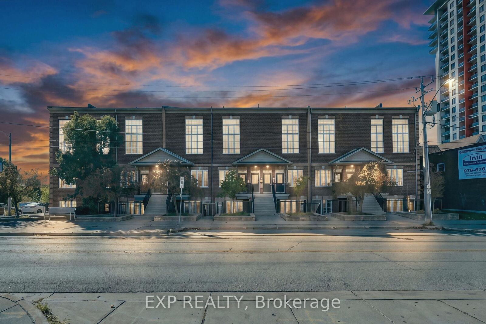 Property Photo:  555 King Street E 106  ON N2G 2L9 